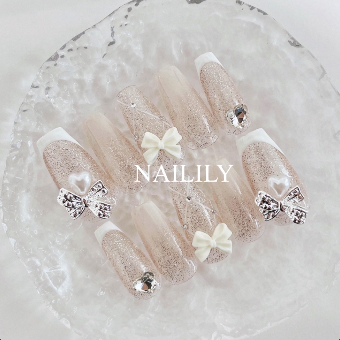（Aプラン❗️らくらく便）ちゅるん ミニバタフライ ネイルチップ ネイルチップ - NAILILY | minne byGMOペパボ 国内最大級の