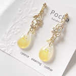 セキセイインコちゃんとリーフのイヤリング/ピアス