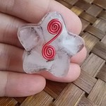 コロンとしたちいさなお星様のオルゴナイト。ローズクォーツ