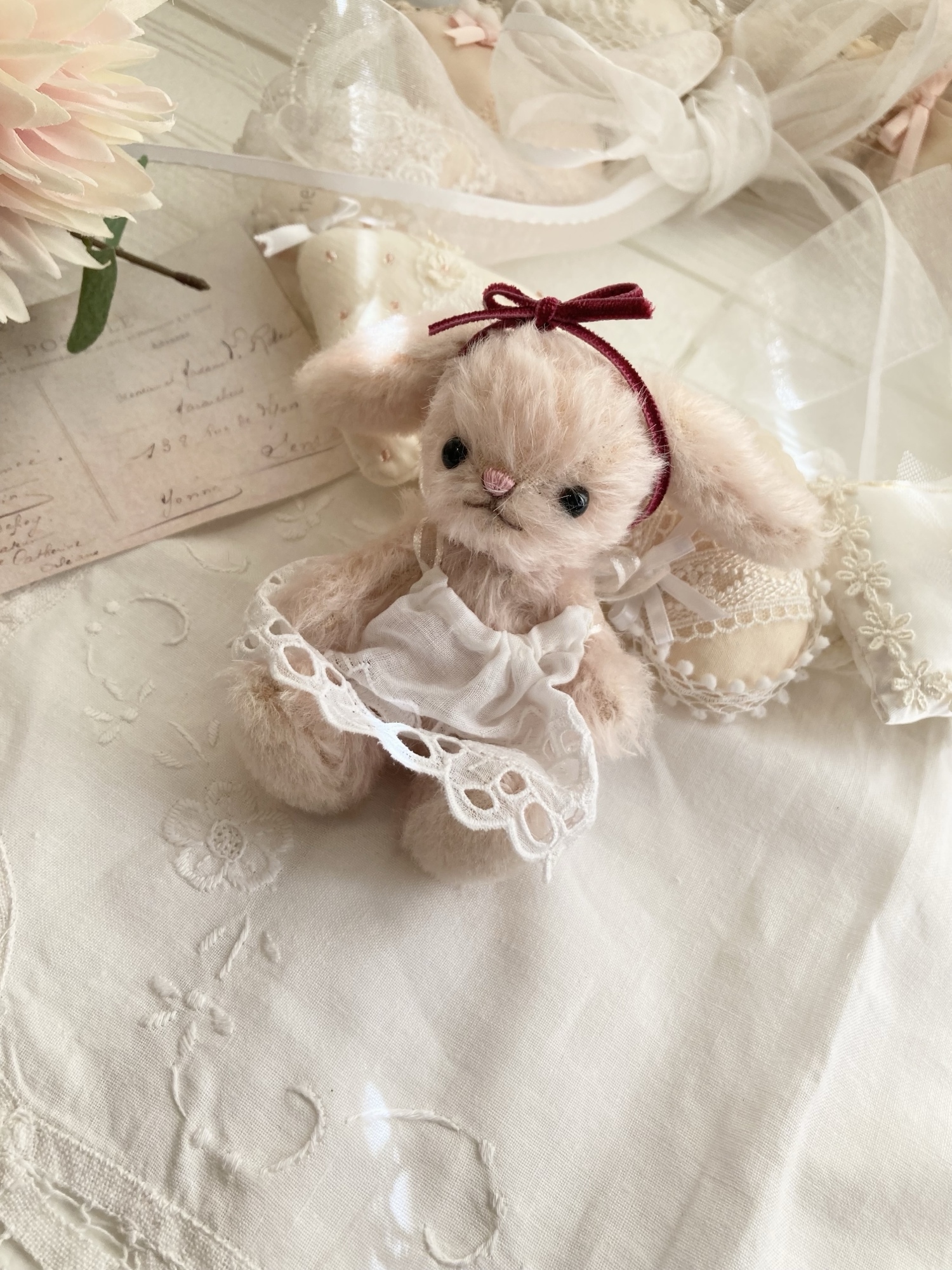 ♡お家が決まりました♡ハンドメイド うさぎぬいぐるみ テディベア