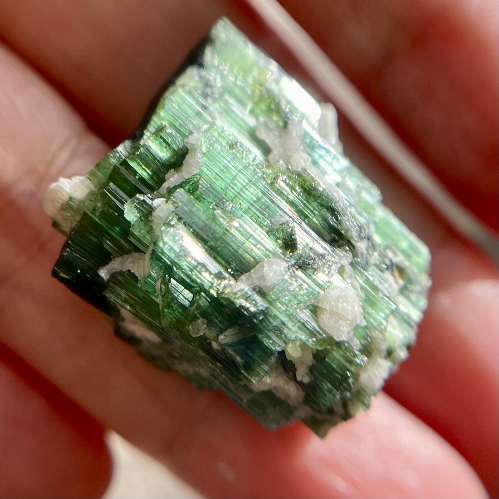 グリーントルマリン 　珍しい　原石　 激安 r0001977-m-01-pl.jpg