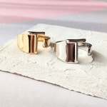 【推し活に】イニシャルオープンリング　T　ゴールド/シルバー　フリーサイズ　推し事　メンズ　レディース　アルファベット　ペア　指輪　#74　秋　ハロウィン