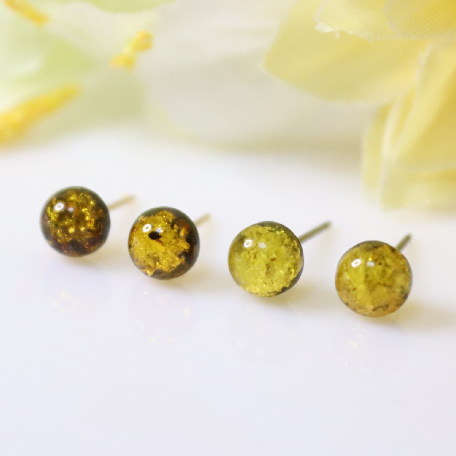 14KGF 琥珀 天然石 シンプル 6mm ピアス - Shain | minne byGMO
