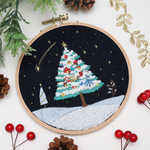 刺繍キット 「ツリーの街が生まれる雪原」《空想街雑貨店》