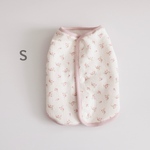 [犬服] Sサイズ 完成品 チワワ　　　　　　　　　　　　小花柄 パターンメッシュニット 裏ボアリバーシブル パイピングベスト 背中開き