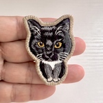 刺繍 ブローチ ☆黒猫 ☆ でっかち 猫タン