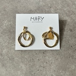 ダブルリング　シンプル　ゴールド　ピアス　イヤリング　アクセサリー　カジュアル　上品　おしゃれ　高見え　オフィス　入園 卒園　入学 卒業　式典 セレモニー　フォーマル　プレゼント　金アレ金属アレルギー