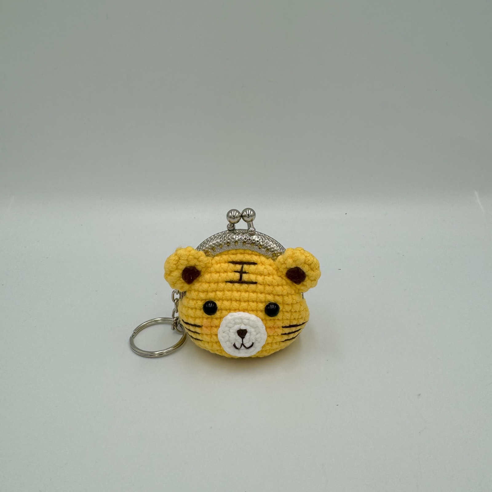 ハンドメイド】がま口 ポーチ キーホルダー・あみぐるみ - COCO