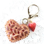 フェイクスイーツ*ハート型・苺パイ・カニカンチャーム*スイーツデコ