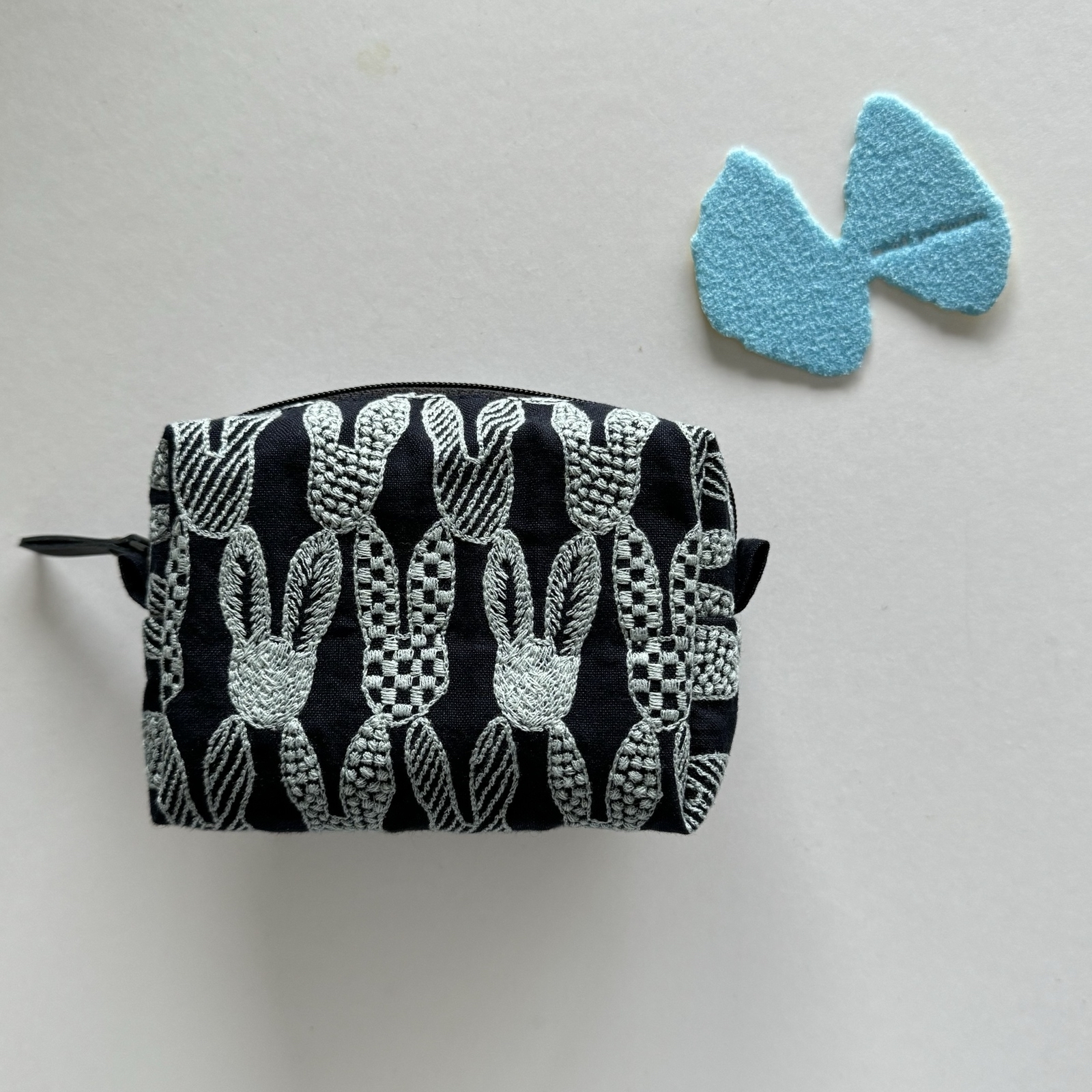 オーダー受付》ハンドメイド ミナペルホネン pomppia navy ポンピア