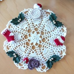 クリスマスのレース編みドイリー　クリスマスホーリー19cm