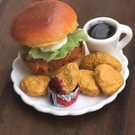 チキンフィレバーガープレート