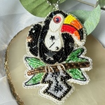 送料無料　⭐️ オオハシさん　ビーズ刺繍ブローチバッグチャーム2way