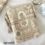 《new》　インド刺繍スマホポシェット　インド刺繍ポシェット　インド刺繍スマホポーチ　ポシェット　スマホポーチ　インド刺繍スマホショルダーバッグ　スマホショルダーバッグ　フェイクレザー
