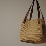 「受注製作」サイコロ形の栗色革持ち手麻ひもバッグ 