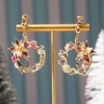 【11/16 21時販売開始】クリスマスリースの耳飾り-ピンク×グレー-