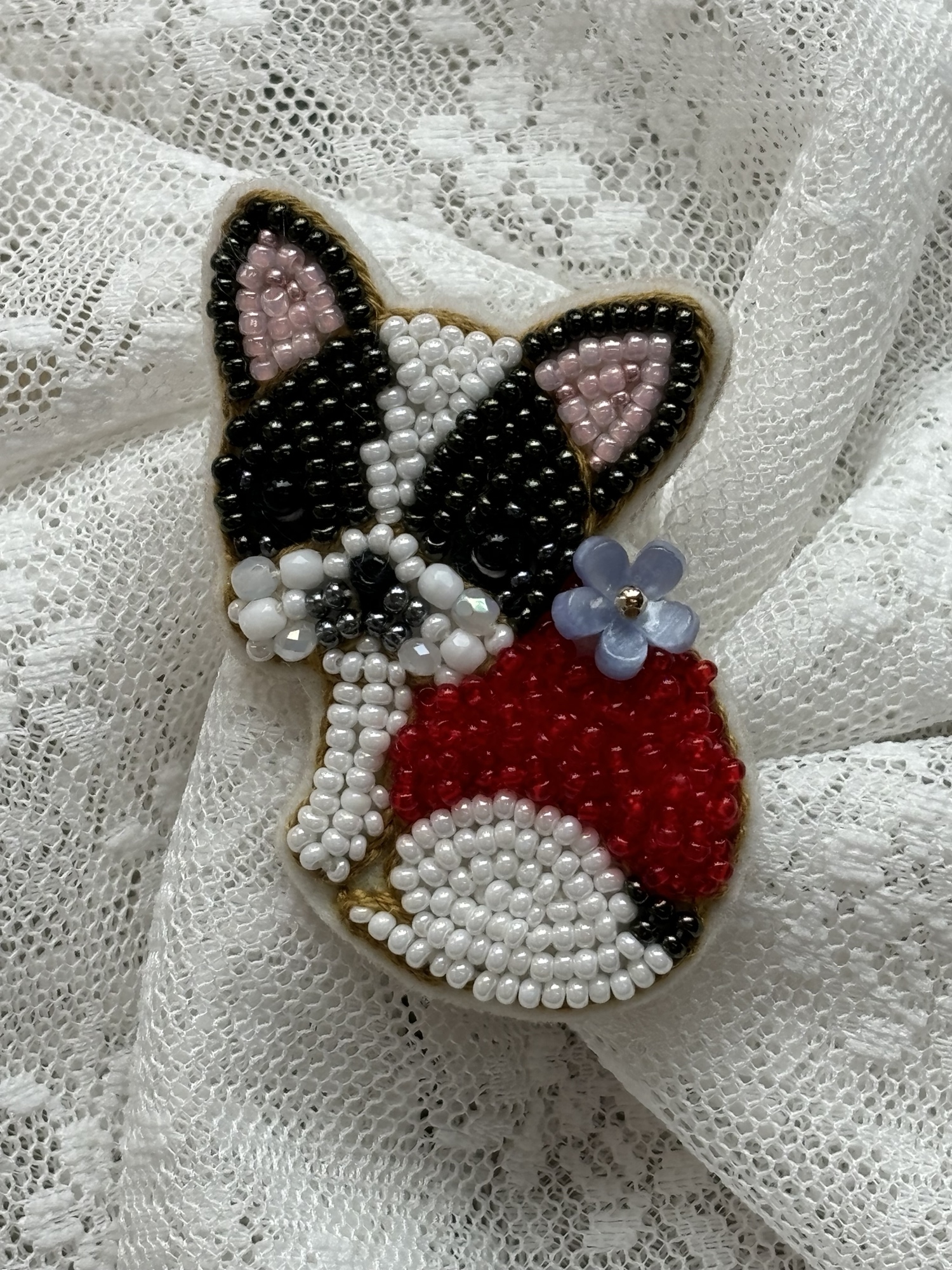 ブローチ アクセサリー ビーズ刺繍ブローチ ビーズ刺繍アクセサリー 犬