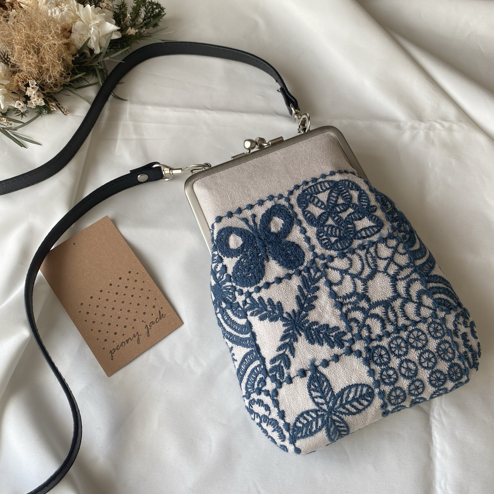ミナペルホネンエアリーポシェット ハンドメイド