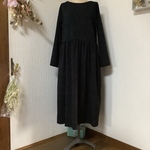 ウール　ブラックギャザーたっぷりワンピース💕