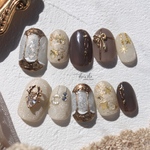窓辺に降り積もる雪 nail tips クリスマス ホワイト ネイルチップ 白 リース クリスマスツリー リボン クリスマスネイル ブラウン 茶色 ネイル アンティーク トナカイ 冬ネイル