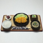 とんかつ定食②