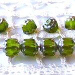 お買い得🎊チェコビーズ　冠紫６個