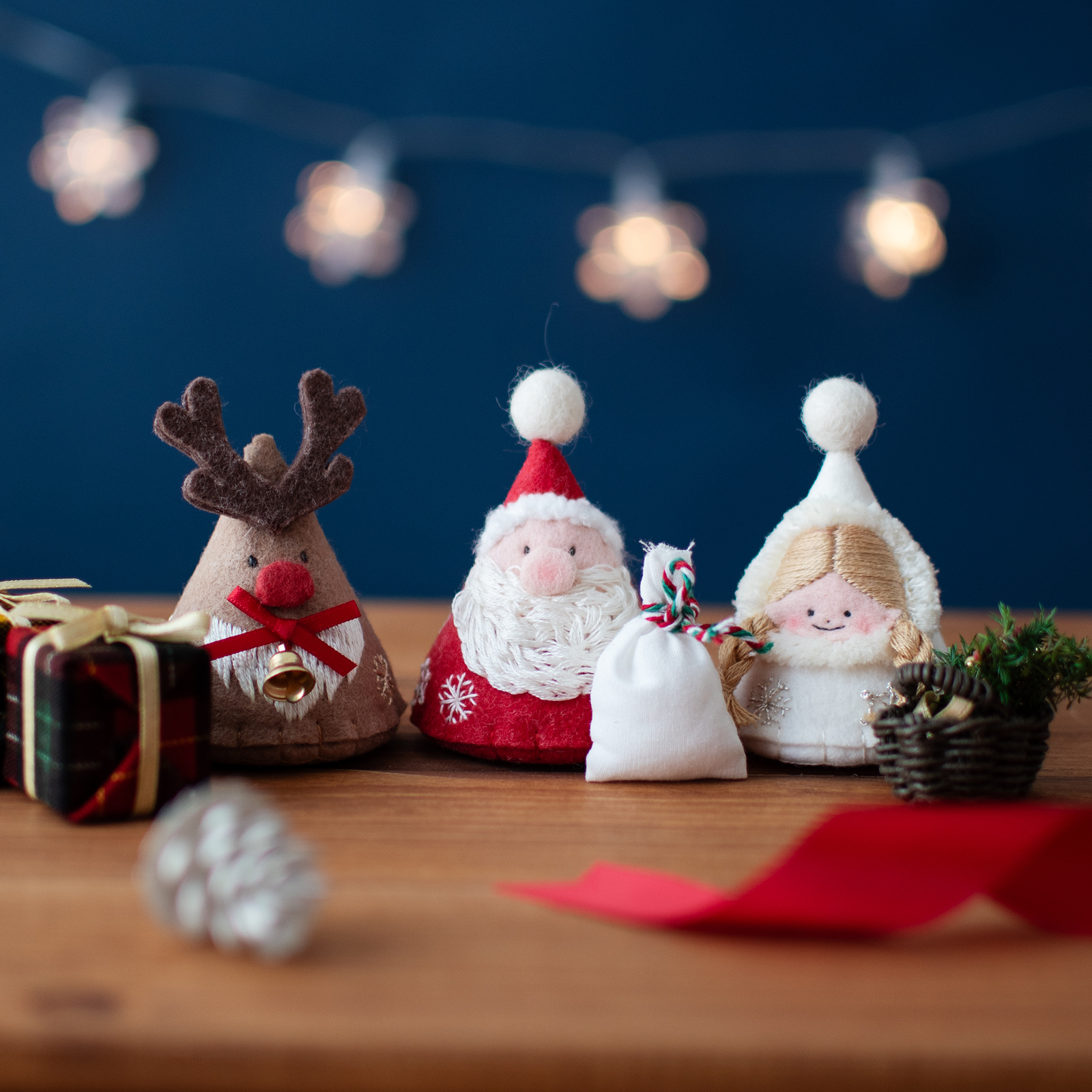 Cherished Teddies トナカイの木馬のサンタ くま クリスマス 置物