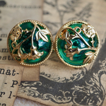 アンティークボタン　イヤリング　緑