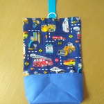 ★sale★入園、入学グッズ！はたらく車がいっぱいプリント地～上履き入れ・くつ袋