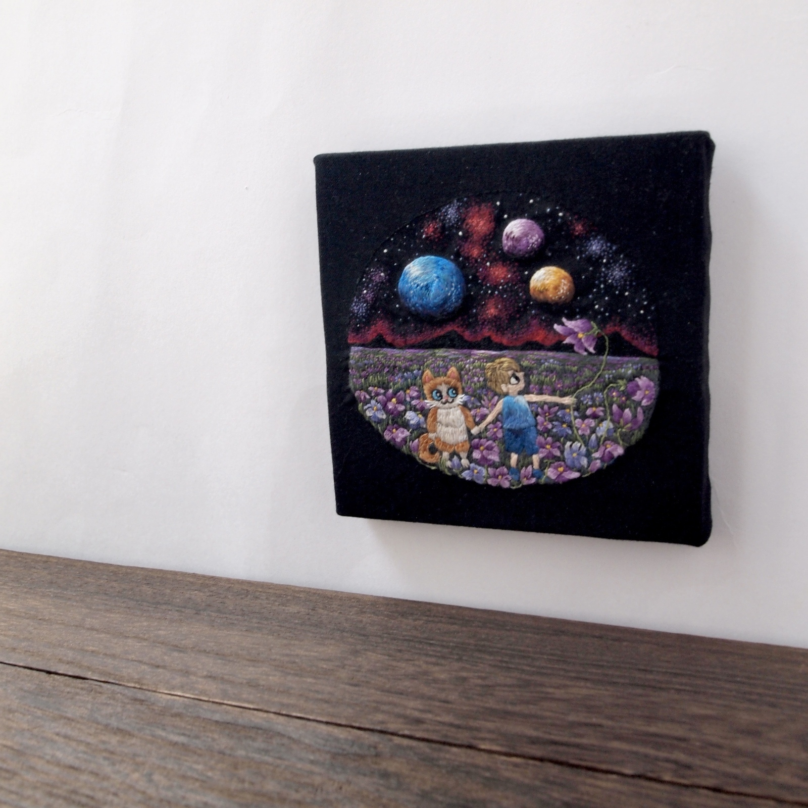 刺繍 絵画 アート 『宇宙の草原 猫と一緒に』12cm×12cm