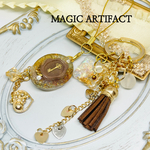 レジン✧キーホルダー✧ストラップ♡呪われた黄金の古城に眠る亡霊を呼び起こすトラゴエディア・クラヴィス♢