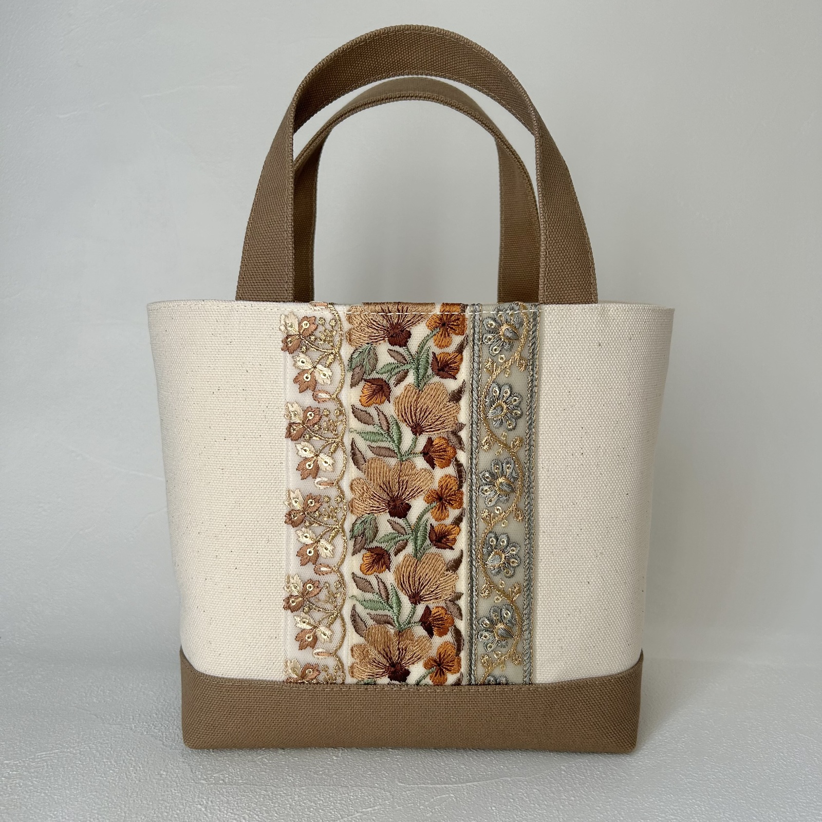 受注制作※【Sサイズ】インド刺繍リボンのトートバッグ キナリ