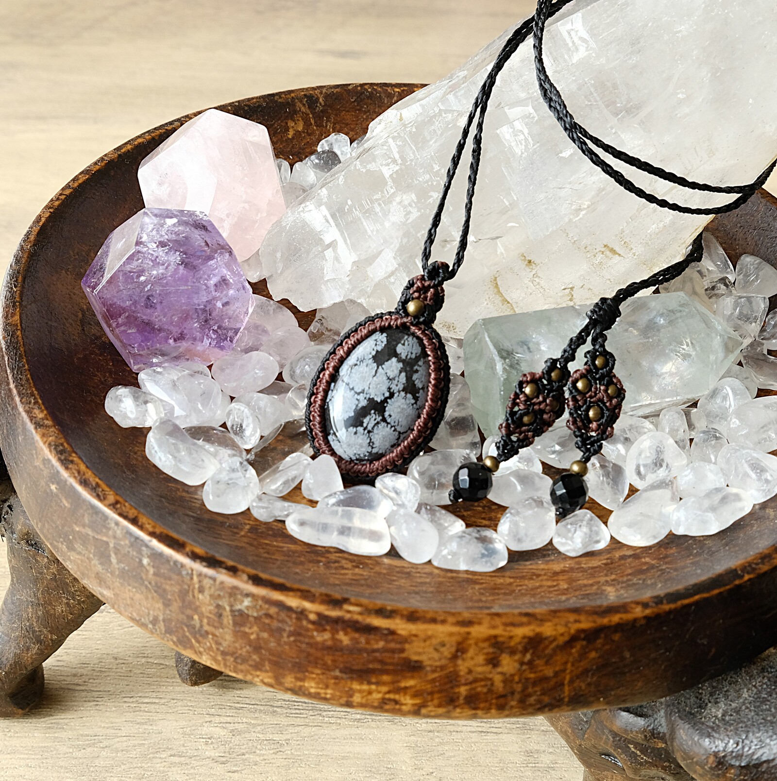 スノーフレックオブシディアン💎マクラメ編みネックレス - ねんねこす