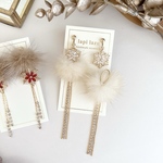 2way 雪の結晶 ふわふわファー《ピアス/イヤリング》