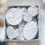 【クリスマス特別作品】: : : 陶土の草花オーナメント : : : 1334