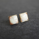 七宝焼 細雪□ピアス ~Ivory~