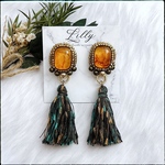大ぶりピアス/ビーズ刺繍/タッセル/アンティーク/グリーン/ピアス イヤリング