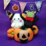 🐸黒猫かえるくん🌼と👻お化けちゃん🎃ハローウィンご満悦💕