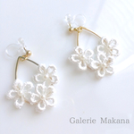 【再販】laceのお花❁﻿ゆらゆらイヤリング/ピアス