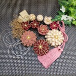 【受注制作】縁取り　ちりめん　えんじ　くすみ　ピンク　生成 　つまみ細工　髪飾り　ヘアアクセサリー　成人式　結婚式　入学式　卒業式　七五三　袴　和装　Uピン　タッセル　水引 　かすみ草　和玉