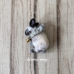 ❺うさぎのブローチ 着せ替え 羊毛フェルト 