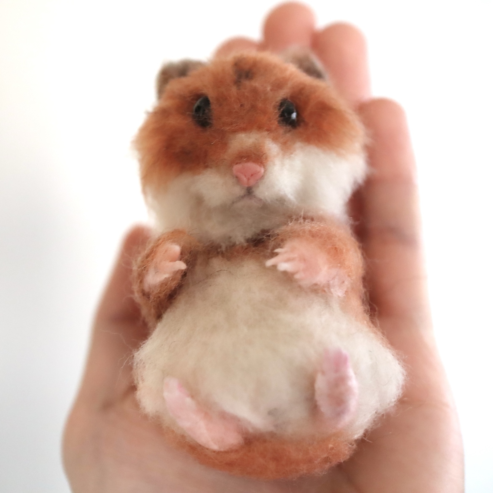 羊毛フェルト 荒くれハムスター ぬいぐるみ 羊毛フェルト 荒れ果て ハムスター ぬいぐるみ