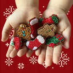 ビーズ刺繍ブローチ クリスマスのくつした