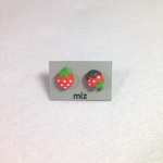 イチゴピアス（レッド）