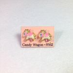 木馬ピアス（ホワイト）