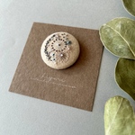 刺繍ブローチ