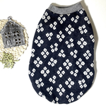 送料込み　Mサイズ犬服タンクトップ