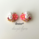 デイジーとビジューのピアス/イヤリング(ピンク)