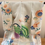 【訳ありアウトレット品】ミニチュア振袖（鴛鴦、草花文様、駒刺繍、銀彩）