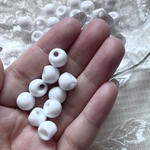 【10個】10mm　単色ホワイト　鈴丸ビーズ